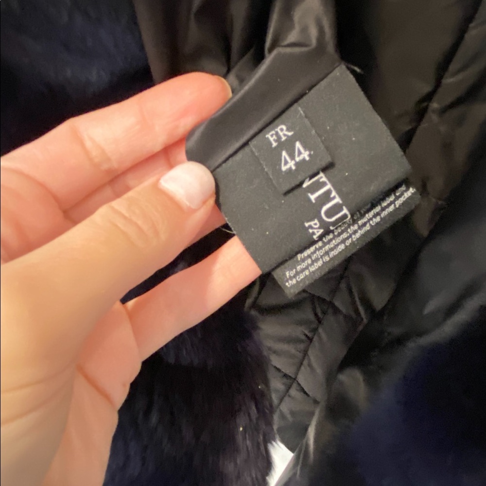 Fur Coat - Picture 14 of 14
